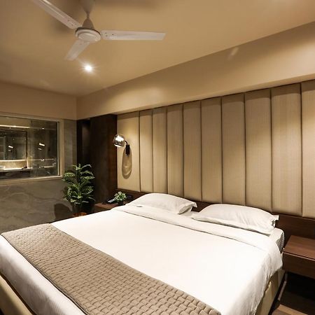 Hotel Corporate นาวีมุมไบ ภายนอก รูปภาพ