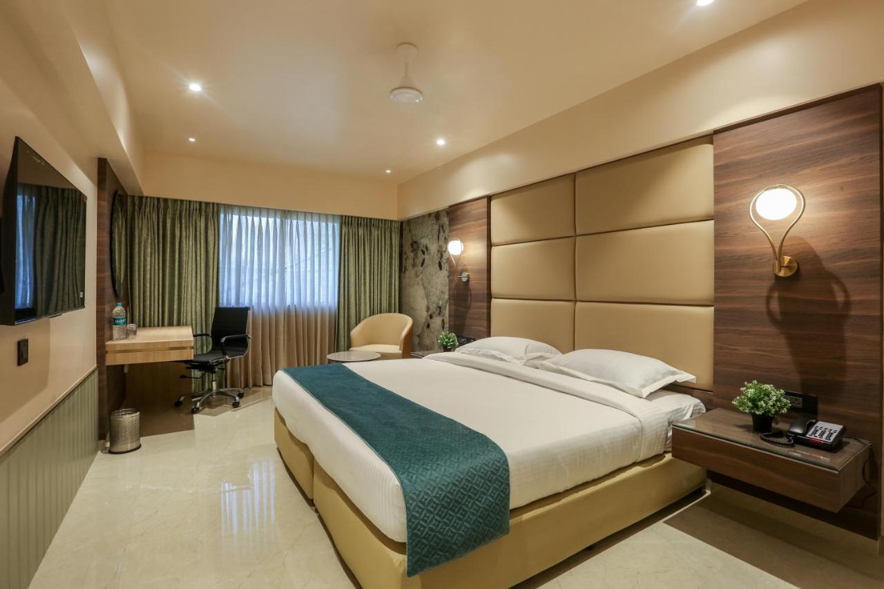 Hotel Corporate นาวีมุมไบ ภายนอก รูปภาพ